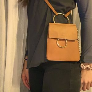 FRANCESCA’S GOLD CROSSBODY MINI BAG